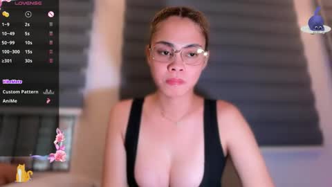 Snapshot of angelabigcock10 chatting on 17, 10, 2025 Jamie online show from 17, 10, 2025