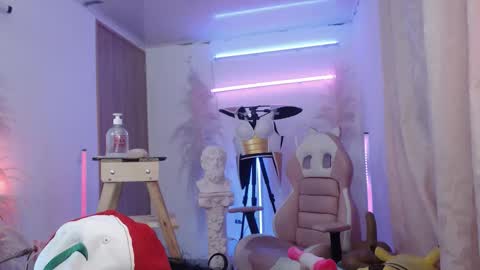 Snapshot of angelacianuro_2 chatting on 30, 11, 2025 Angela Cianuro online show from 30, 11, 2025