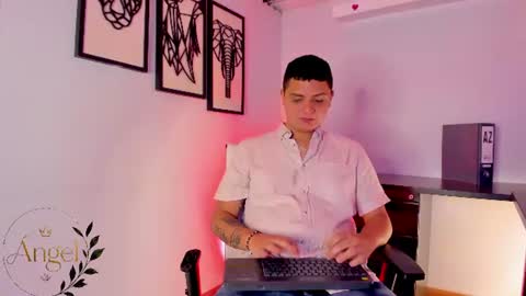 Snapshot of angelblue__ chatting on 20, 7, 2026 angelblue online show from 20, 7, 2026