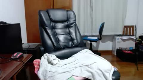 Snapshot of angelbuttslut chatting on 3, 4, 2026 angelbuttslut online show from 3, 4, 2026