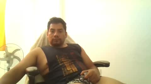 Snapshot of angeldavid90 chatting on 25, 4, 2026 angeldavid90 online show from 25, 4, 2026