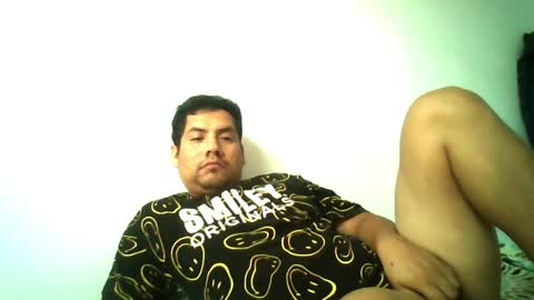 Snapshot of angeldavid90 chatting on 2, 5, 2026 angeldavid90 online show from 2, 5, 2026