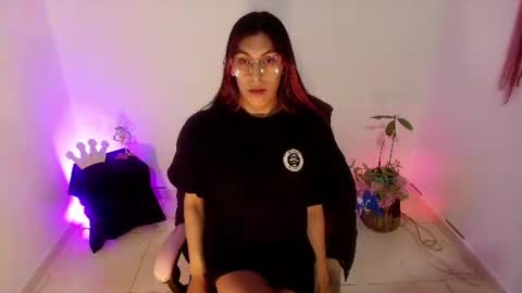 Snapshot of angele_johnson chatting on 13, 7, 2026 angele online show from 13, 7, 2026