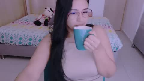 Snapshot of angeleslinda chatting on 10, 12, 2024 anastasia online show from 10, 12, 2024