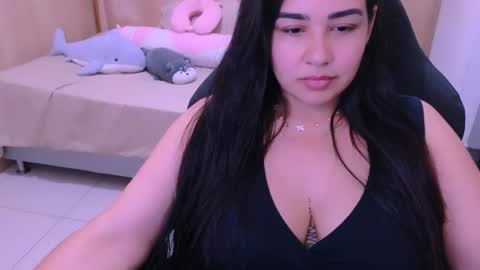 Snapshot of angeleslinda chatting on 25, 4, 2026 anastasia online show from 25, 4, 2026