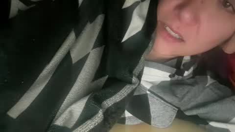 Snapshot of angelhearts111 chatting on 19, 11, 2025 angelhearts111 online show from 19, 11, 2025