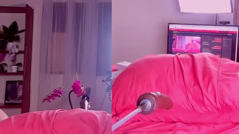 Snapshot of angeli__wu chatting on 25, 1, 2025 Angeli  online show from 25, 1, 2025