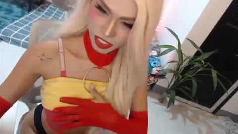 Snapshot of angelic_face_808 chatting on 8, 5, 2026 DIVINE ANGEL online show from 8, 5, 2026