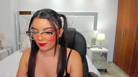 Snapshot of angelica_moon1 chatting on 20, 5, 2026 Angelica Moon online show from 20, 5, 2026
