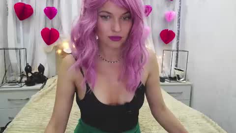 Angelika Rouge online show from 17, 6, 2026