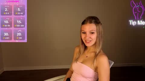 Snapshot of angelina_becker chatting on 21, 6, 2026 Angelina online show from 21, 6, 2026