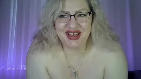 Snapshot of angelinaglam chatting on 24, 5, 2026 AngelinaGlam online show from 24, 5, 2026