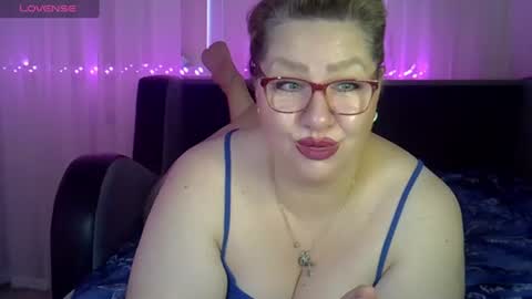 Snapshot of angelinaglam chatting on 13, 7, 2026 AngelinaGlam online show from 13, 7, 2026