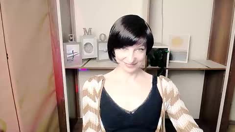 Snapshot of angelinalov_ chatting on 5, 2, 2026 Angelina online show from 5, 2, 2026