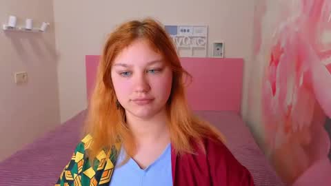 Snapshot of angelinalow chatting on 25, 4, 2026 AngelinaLow online show from 25, 4, 2026