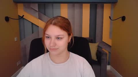 Snapshot of angelinalow chatting on 27, 4, 2026 AngelinaLow online show from 27, 4, 2026