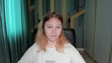 Snapshot of angelinalow chatting on 30, 4, 2026 AngelinaLow online show from 30, 4, 2026