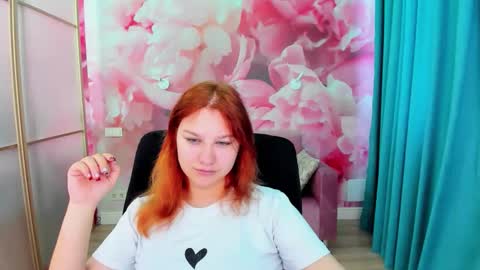 Snapshot of angelinalow chatting on 31, 5, 2026 AngelinaLow online show from 31, 5, 2026
