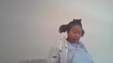 angeliquebelcaliz online show from 17, 1, 2025