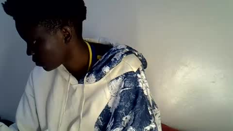 Snapshot of angell_queen2 chatting on 17, 7, 2026 angell_queen2 online show from 17, 7, 2026