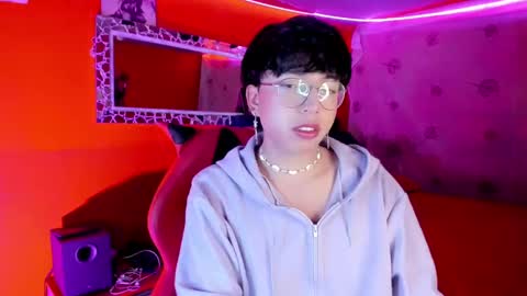 Snapshot of angellonfire chatting on 8, 10, 2025 Angel  online show from 8, 10, 2025