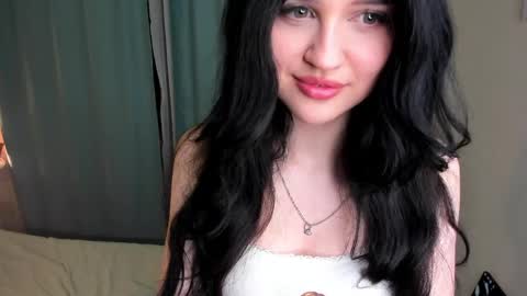 Snapshot of angellvee chatting on 13, 5, 2026 angellvee online show from 13, 5, 2026