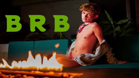 Angelo I work from home this is my room  online show from 9, 2, 2025