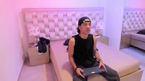 Angelo online show from 17, 4, 2026