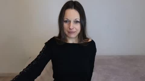 Giulia online show from 5, 2, 2026