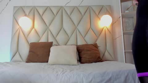 ANGIE online show from 21, 11, 2025