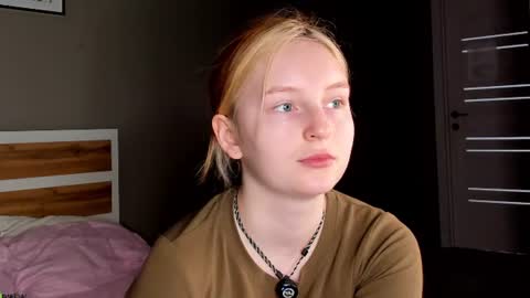 Snapshot of angelwise chatting on 10, 7, 2026 angelwise online show from 10, 7, 2026