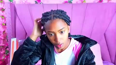 Snapshot of angeyapetite chatting on 25, 6, 2026 Anyega online show from 25, 6, 2026