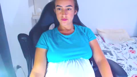 Snapshot of angie_dreamgirl chatting on 23, 1, 2025 IG angie dreamgirl01 online show from 23, 1, 2025