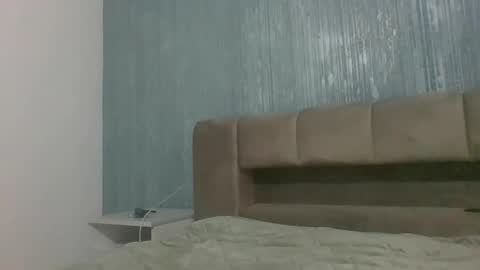 angiemilly online show from 28, 9, 2025