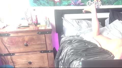 Snapshot of anglz017 chatting on 9, 3, 2025 Anglz017 online show from 9, 3, 2025