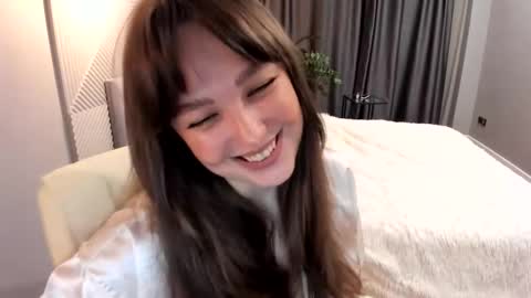 Snapshot of angrykate chatting on 26, 10, 2025 Kattie online show from 26, 10, 2025