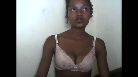Snapshot of anicha_69 chatting on 23, 5, 2026 anicha_69 online show from 23, 5, 2026