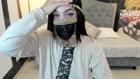 Snapshot of aniisaalii chatting on 12, 11, 2025 Anissa online show from 12, 11, 2025