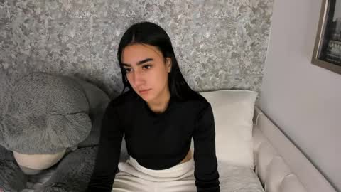 anika_h online show from 28, 4, 2026