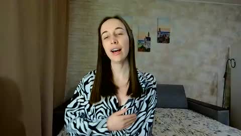 Snapshot of anikabloom chatting on 28, 4, 2026 anikabloom online show from 28, 4, 2026