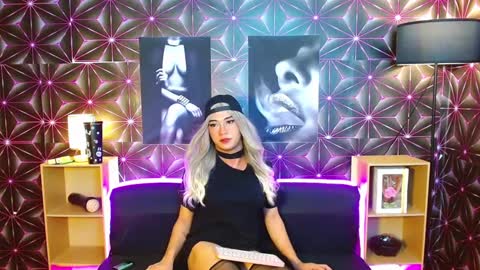 Snapshot of anikaportuna chatting on 2, 2, 2025 Anika online show from 2, 2, 2025