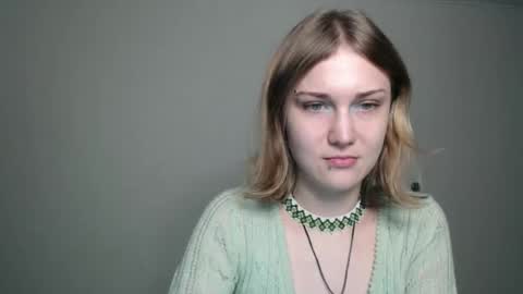 Snapshot of anisiaaa_lovesyou chatting on 5, 10, 2025 Anisia online show from 5, 10, 2025