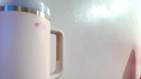 ana independent model online show from 25, 9, 2025