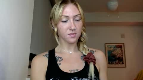 Ani Summers online show from 6, 11, 2025