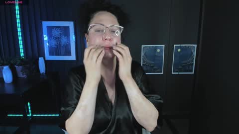 Anita online show from 4, 1, 2025