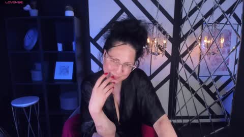 Anita online show from 2, 2, 2025