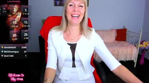 Snapshot of anita_tayson chatting on 7, 3, 2025 Anita online show from 7, 3, 2025