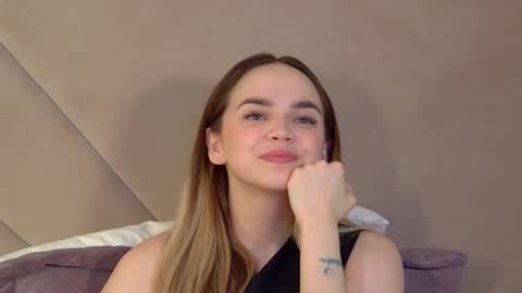 Snapshot of anitaventure chatting on 8, 5, 2026 AnitaVenture online show from 8, 5, 2026