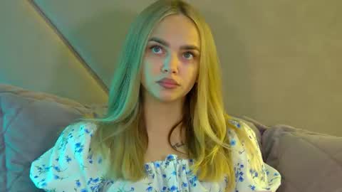 Snapshot of anitaventure chatting on 8, 7, 2026 AnitaVenture online show from 8, 7, 2026