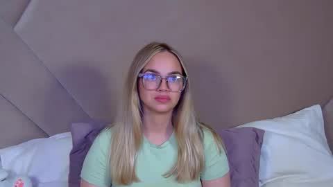 Snapshot of anitaventure chatting on 13, 7, 2026 AnitaVenture online show from 13, 7, 2026